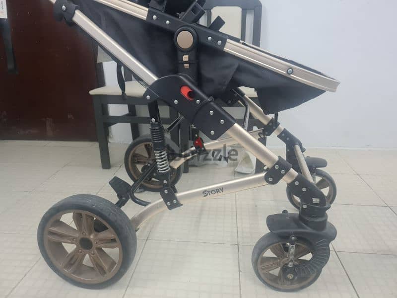 American made adjustable baby stroller with suspensions and safeties 3