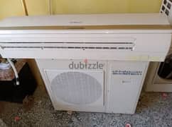 ac for sel window and spilat good condition six months varntty