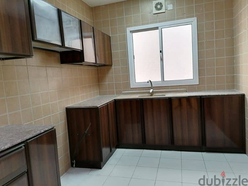 for rent modern 3 bedroom flat in prime location near wahat almuharraq 10