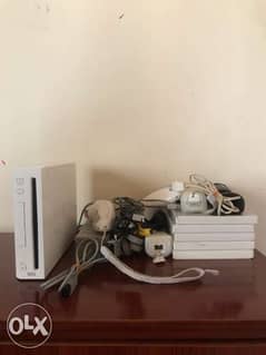 wii with 5+1games and 2 controller 0