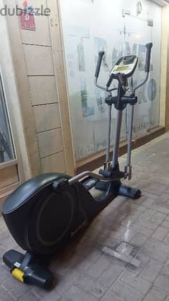 sports art barnd 200kg max weight 150bd only 0