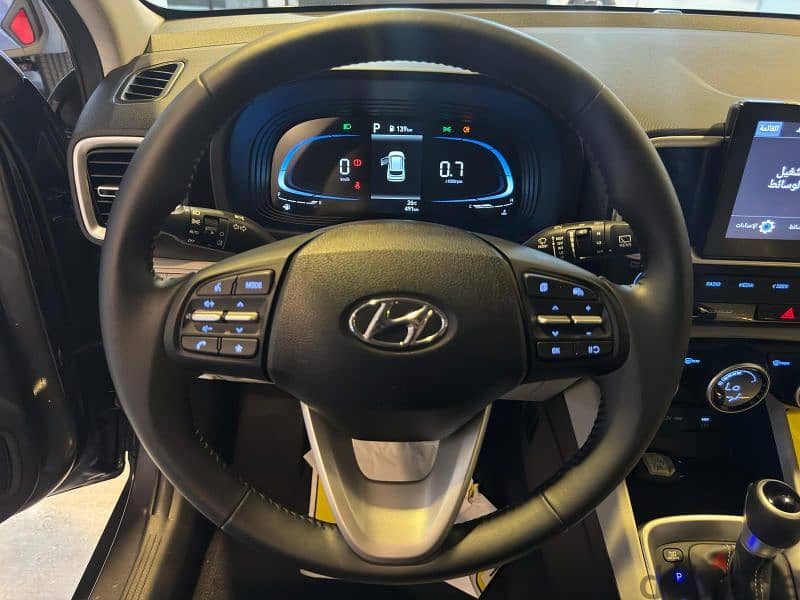 Hyundai Venue turbo model 2024 10
