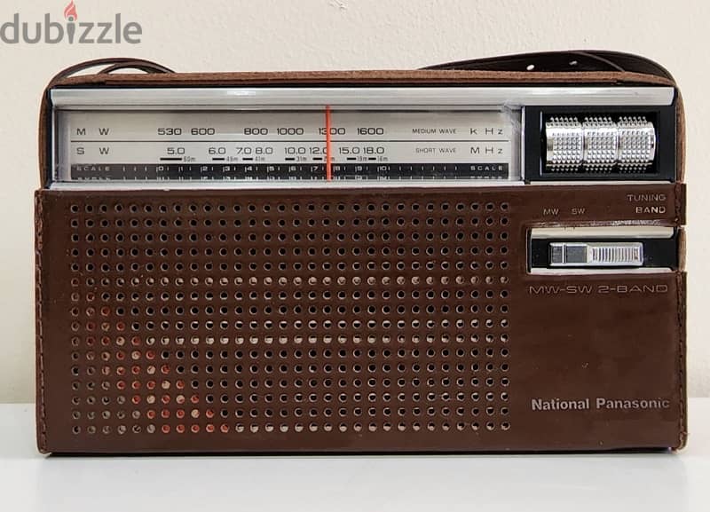 National Panasonic R-218 Band Portable radio W/ Box authentic 1