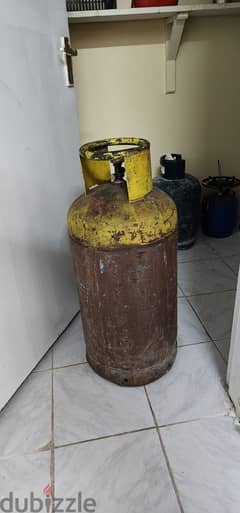 Cylinder and stove for sale 0
