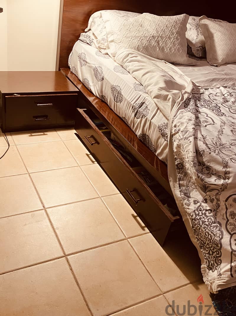 Teak wood bed set with storage drawer l 2