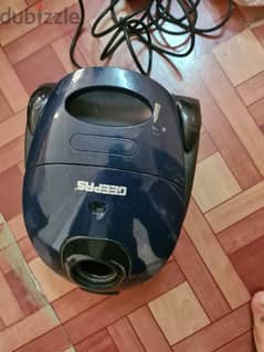 For sale Vacuum cleaner - 8B. D. 0