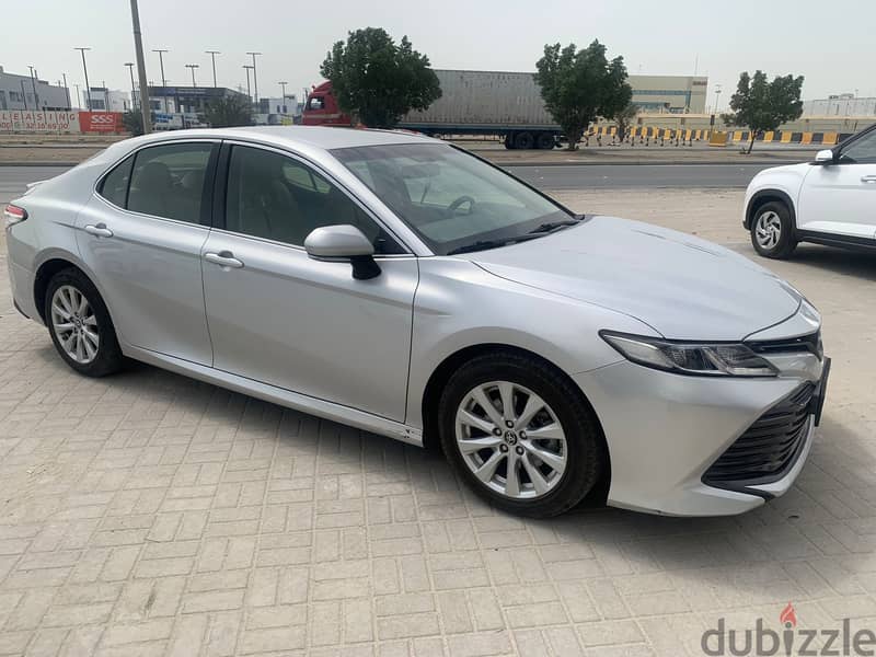 TOYOTA CAMRY LE - 2019 2
