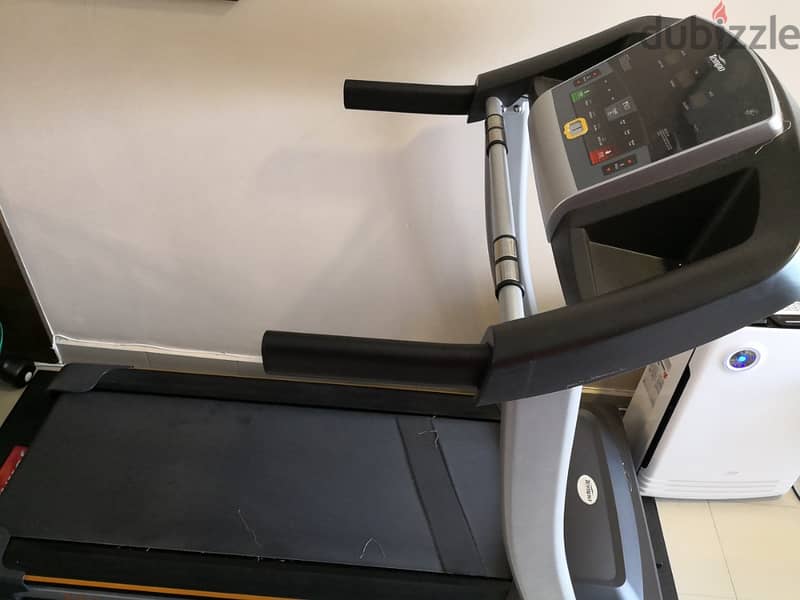Treadmill Tempo T904 2