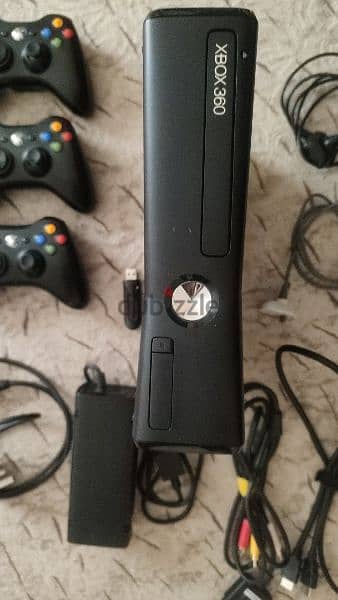 xbox 360 with usb 128GB full of games jailbreak RGH3 3