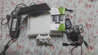 Xbox360 phat with 1 wireless Controller and kinnect for Sale Urgent 0