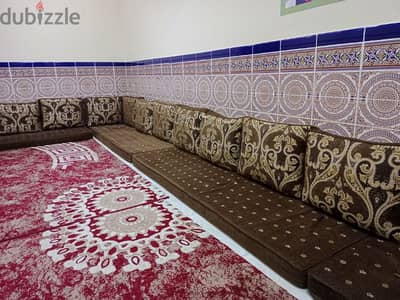 للبيع جلسه عربيه بحاله ممتازة كالجديد for sale arabic sofa