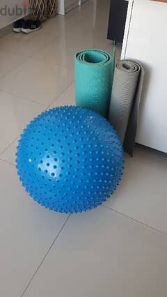 2 Yoga Mat and Exercise ball 0