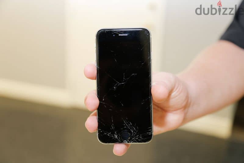 iphone Broken Lcd we Buy 5