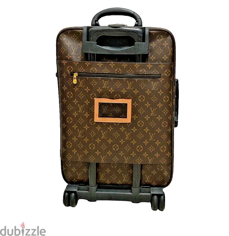 Louis Vuitton Set for sale at a negotiable price 5