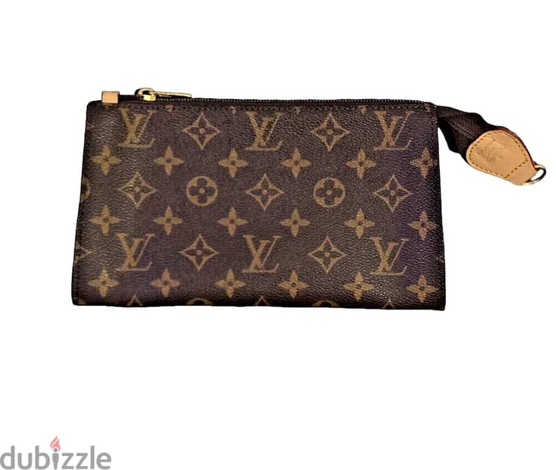Louis Vuitton Set for sale at a negotiable price 9