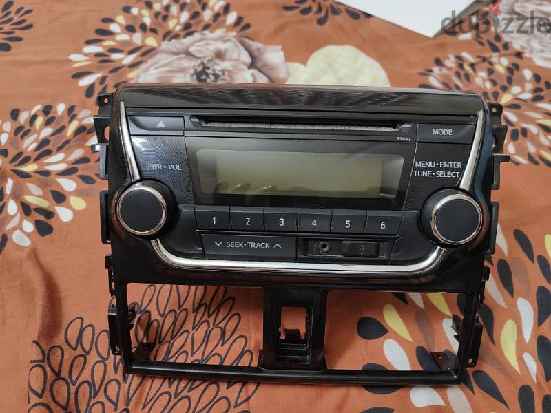 Car Stereo with frame Yaris 2017 1