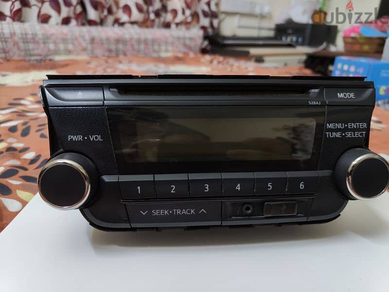 Car Stereo with frame Yaris 2017 7