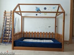 Montessori bed for children