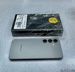 Samsung Galaxy S24 onyx black only 1 days ues Snapdragon 8 Gen 3