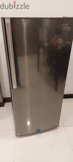 Sharp 190ltr refrigerator 2 years old in excellent condition 0