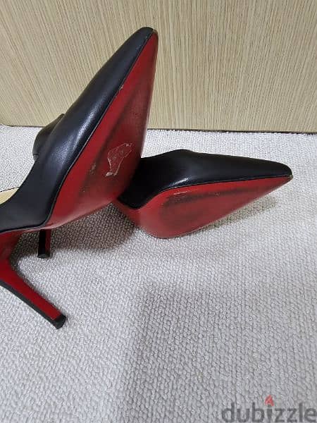 Christian Louboutin Pigalle Follies 39 100mm Black Leather Pumps Used 6