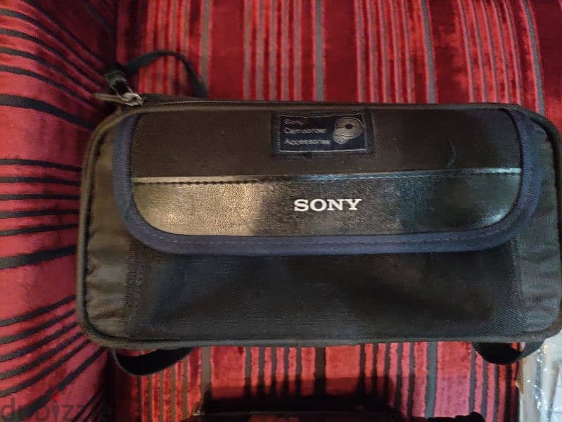 SONY HANDYCAM VISION CCD-TRV46E PAL ( IN MINT CONDITION) 9