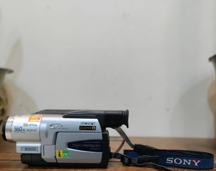 SONY DIGITAL HANDYCAM VISION DCR-TRV130E PAL (IN MINT CONDITION) 9