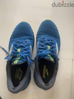 Running shoes brooks and Nike react