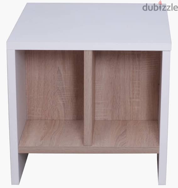 End table with shelves 2