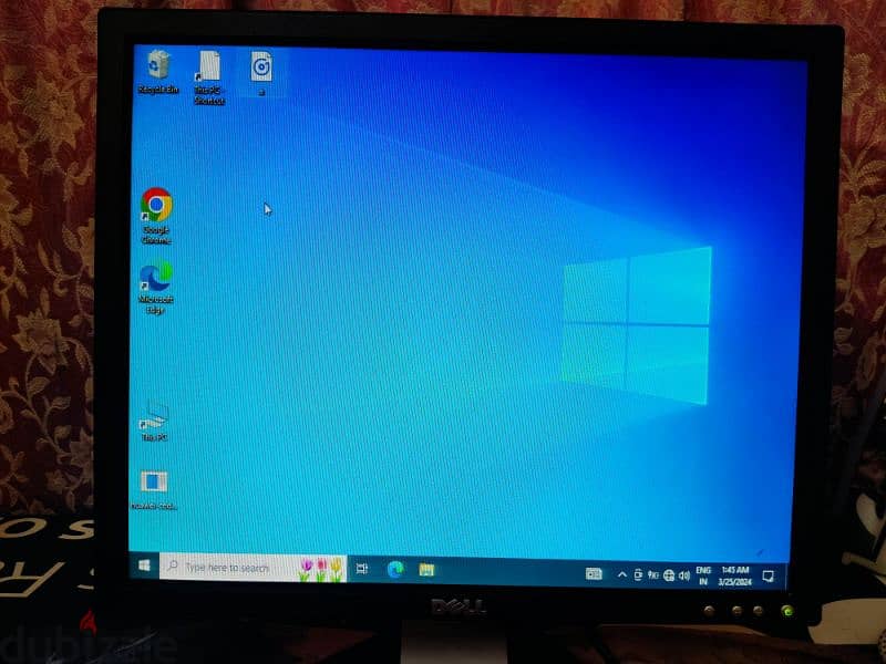 DELL E198FPF 19" LCD monitor features native 1280 x 1024 resolution 1