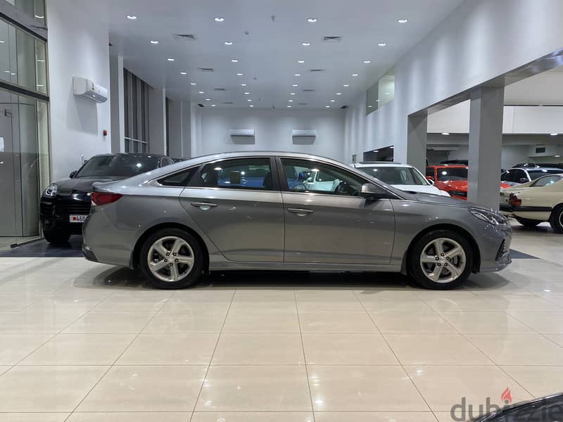 Hyundai Sonata 2018 (Grey) 2