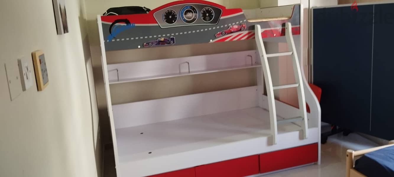 Kids racing car bunk bed 0