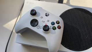 Xbox Series S 512 GB White In Brand New Condition.