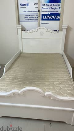 Bed@same like new 120/200 with matters