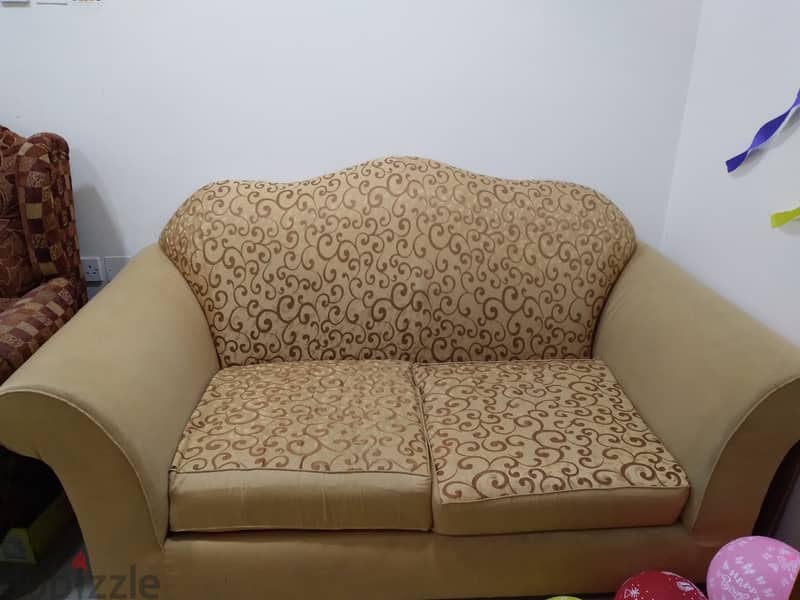 2 armchair and 1 sofa is for sale 1