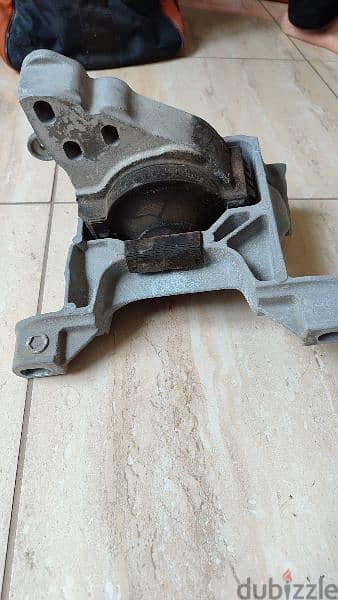 Genuine Engine Mounting of Mazda-3 Sedan 2018 4