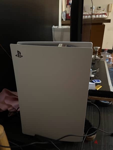 Playstation 5 (1 month used) 2