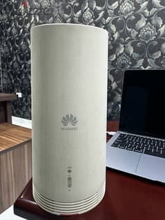 huawei 5g outdoor router (unlocked )
