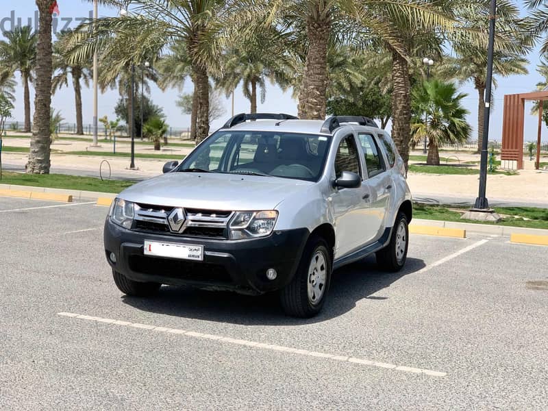 Renault Duster 2017 (Silver) 1