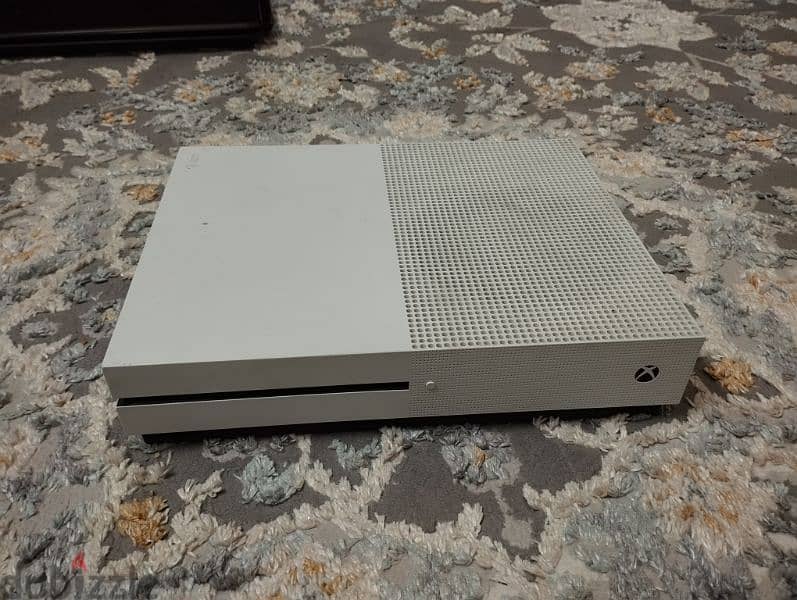 Xbox 1 s 6