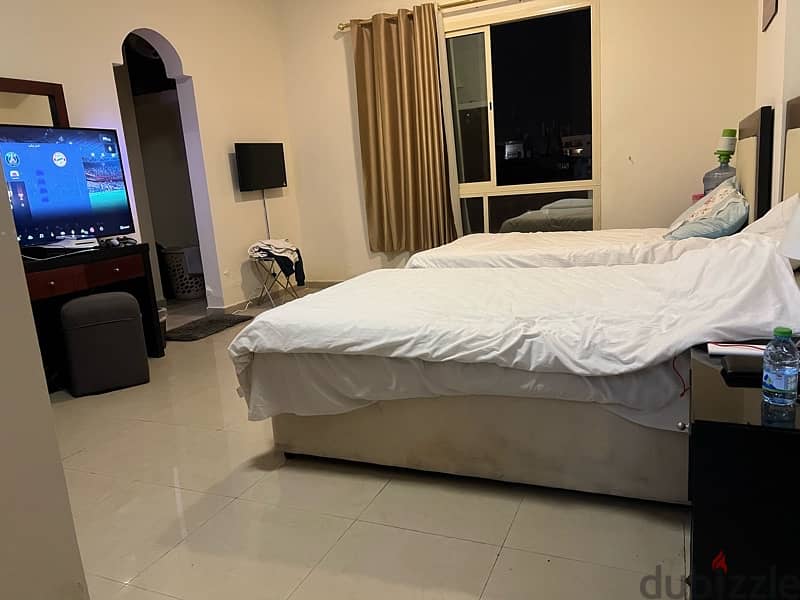 shared room for rent for one monthغرفه مشاركه للإيجار لمده شهر 1