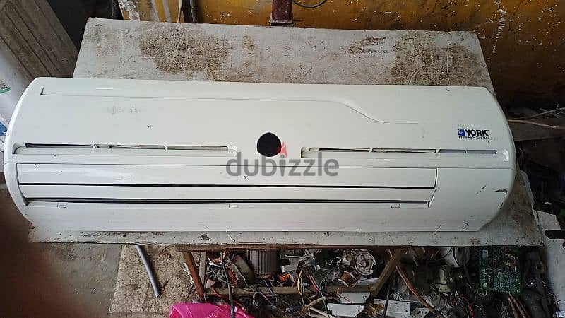 pearl Ac good condition 1
