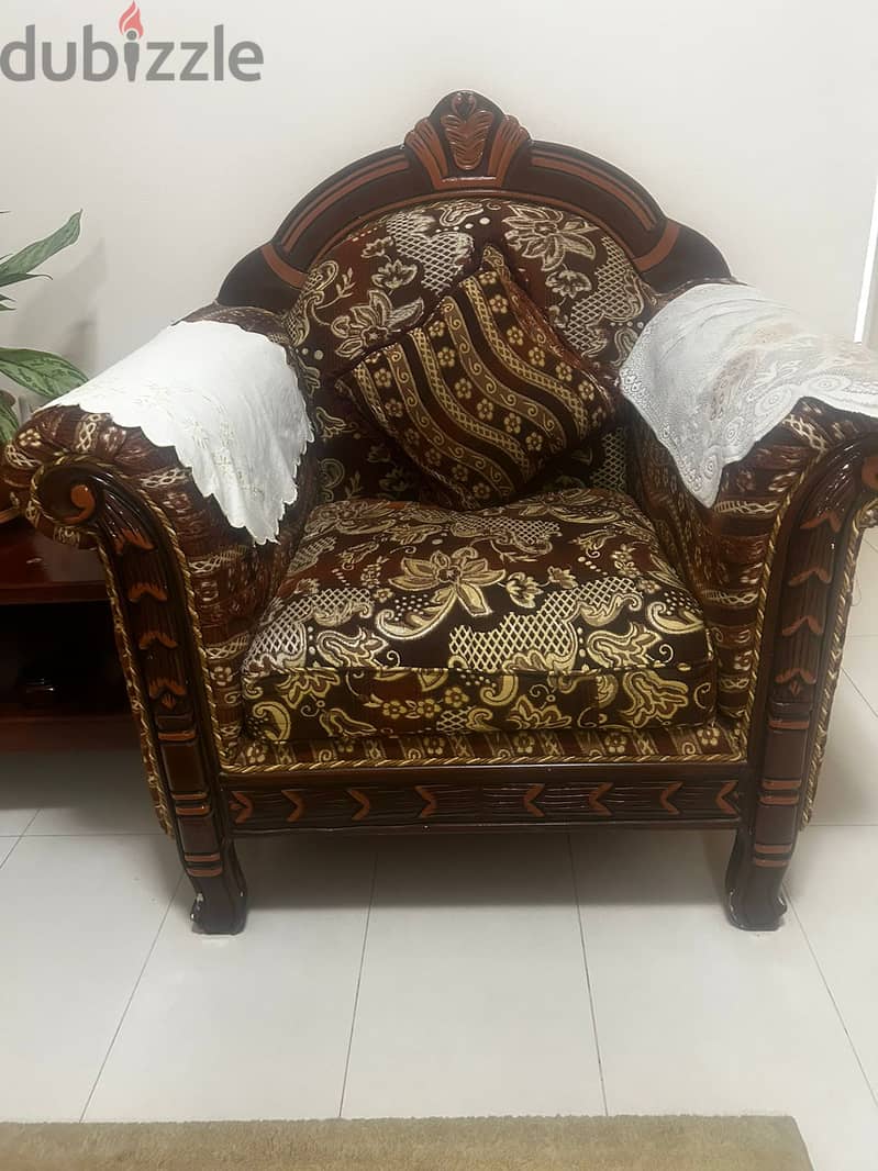 5(3+1+1) Seater Sofa for sale 3