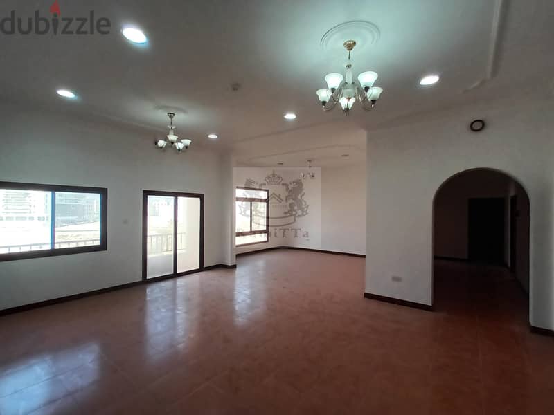 Spacious 3 Beds in Seef Balcony 4