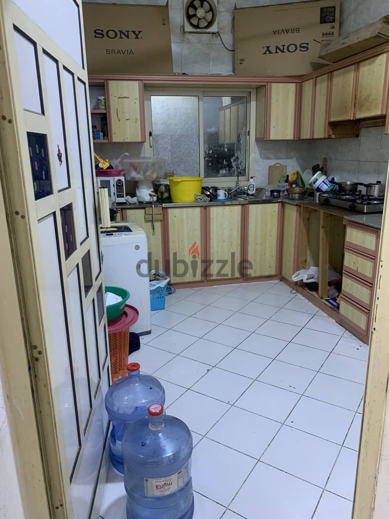 1 Bed Room with Bathroom for rent In a 2 bedroom flat Furnished flat 4