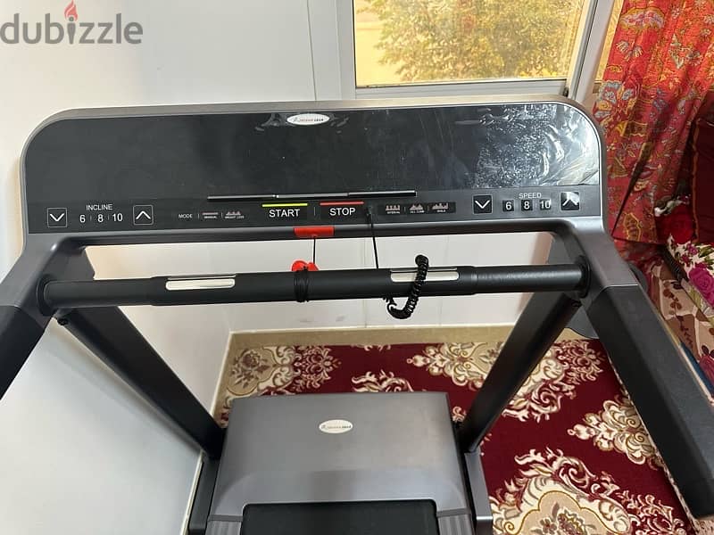 Heavy-Duty Treadmil for Sale - Like New, Great Price! 2