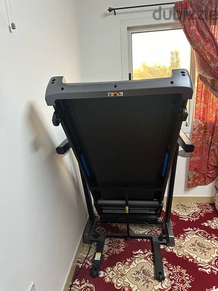 Heavy-Duty Treadmil for Sale - Like New, Great Price! 3