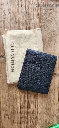 Louis Vuitton Men's wallet 0