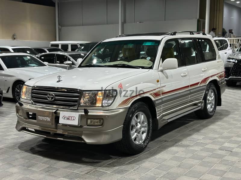 Toyota Land Cruiser GXR 0