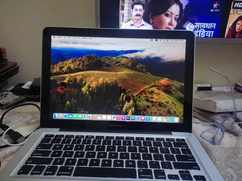 MacBook pro core i5 8 gb ram 500hhf 3